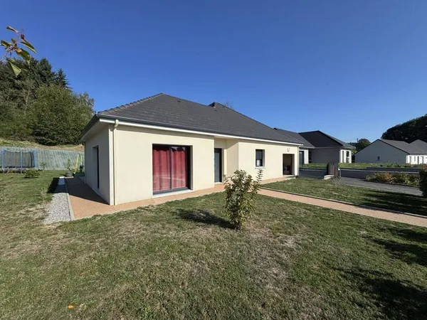 Maison de plain-pied 6 pièces 110 m²