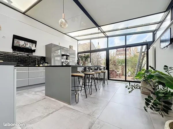 Maison de ville 6 pièces 121 m²