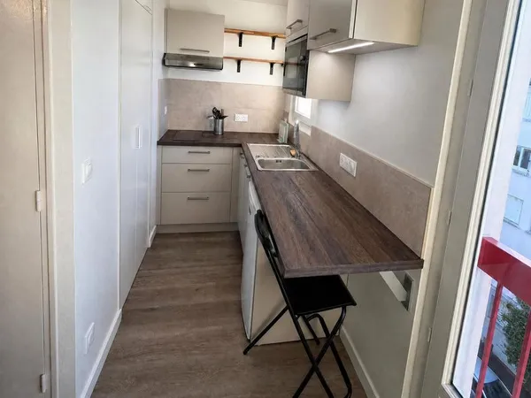 Studio meublé entièrement rénové à Rennes