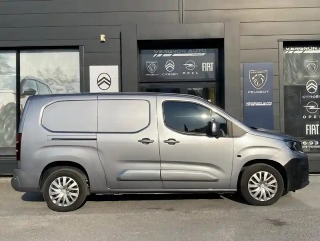 Peugeot Partner iii hdi 130 eat8 s&amp;s 950kg long asphalt — photo 27