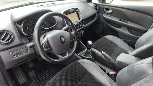 Renault Clio 1.5 dCi 90 - Intens – 2019 – 98082 km – Diesel – Boîte Manuelle — photo 14