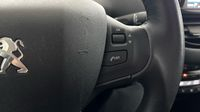 Peugeot 2008 1.2 PureTech 110ch E6.c Allure S&S EAT6 — photo 25