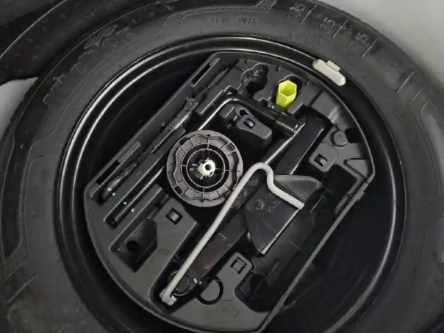 Peugeot 208 puretech 68ch bvm5 — photo 38