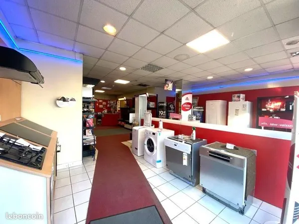 Local commercial 80 m²