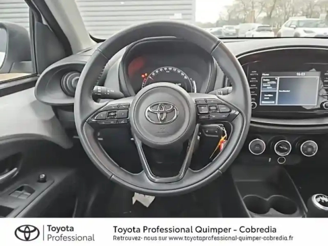 Toyota Aygo X 1.0 vvt-i 72ch dynamic my23 — photo 9