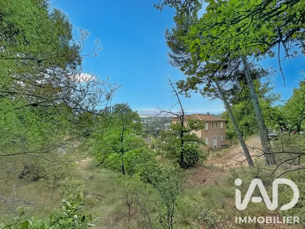 Terrain 1000 m²