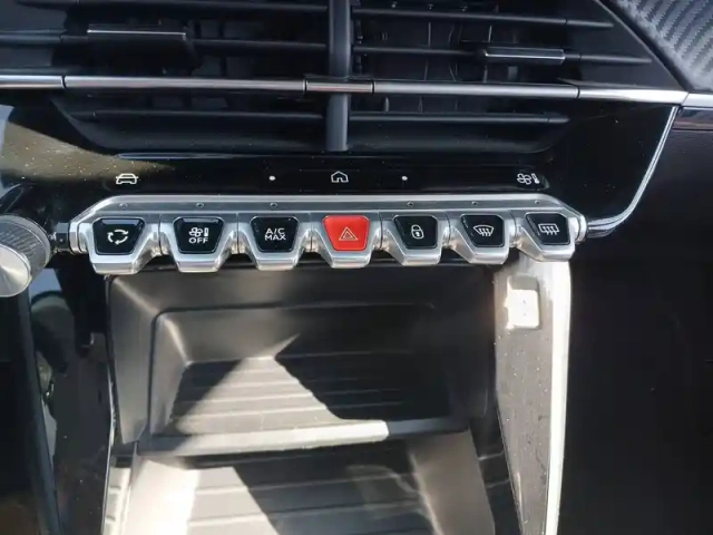 Peugeot 208 puretech 75 s&amp;s bvm5 — photo 16