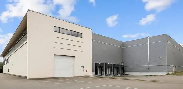 Local d'activité 7096 m²