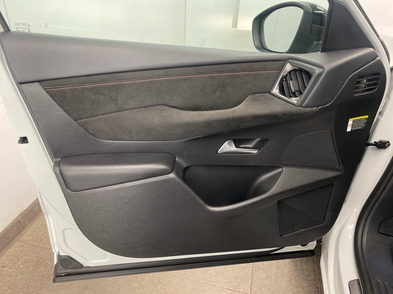 Ds Ds 3 crossback puretech 130 eat8 performance line — photo 21