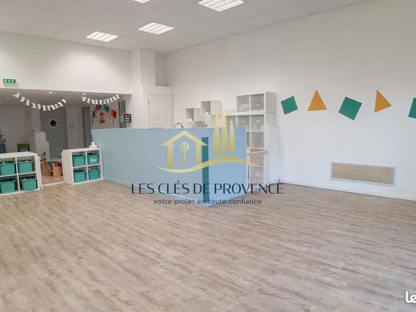 Fonds de commerce 243 m² Vitrolles