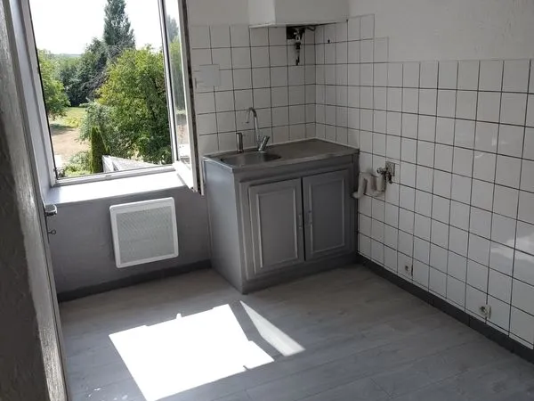 Location F2 à Colombier Fontaine