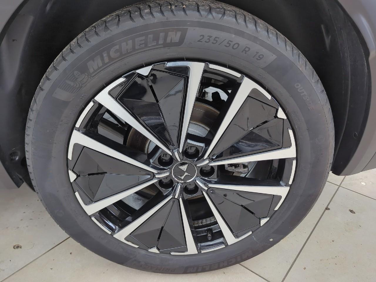 Ds Ds 7 crossback bluehdi 130 eat8 etoile — photo 17