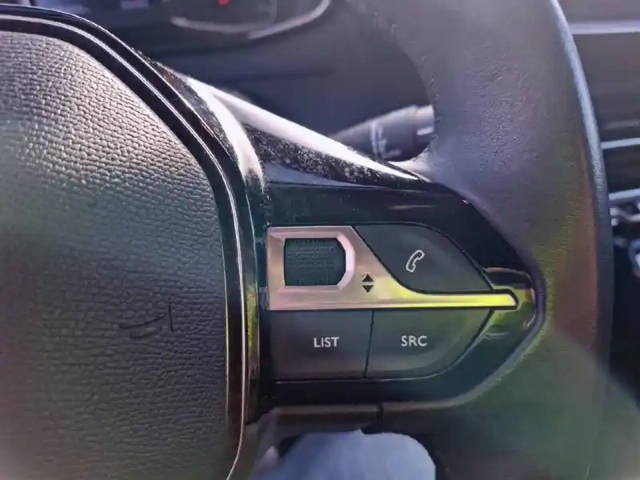 Peugeot 2008 puretech 100 s&amp;s bvm6 — photo 97