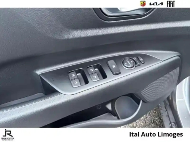 Kia Stonic 1.0 t-gdi 100ch active dct7 — photo 12