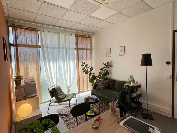 Local professionnel / cabinet / bureau
