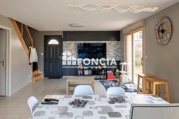 Maison 8 pièces 135 m²