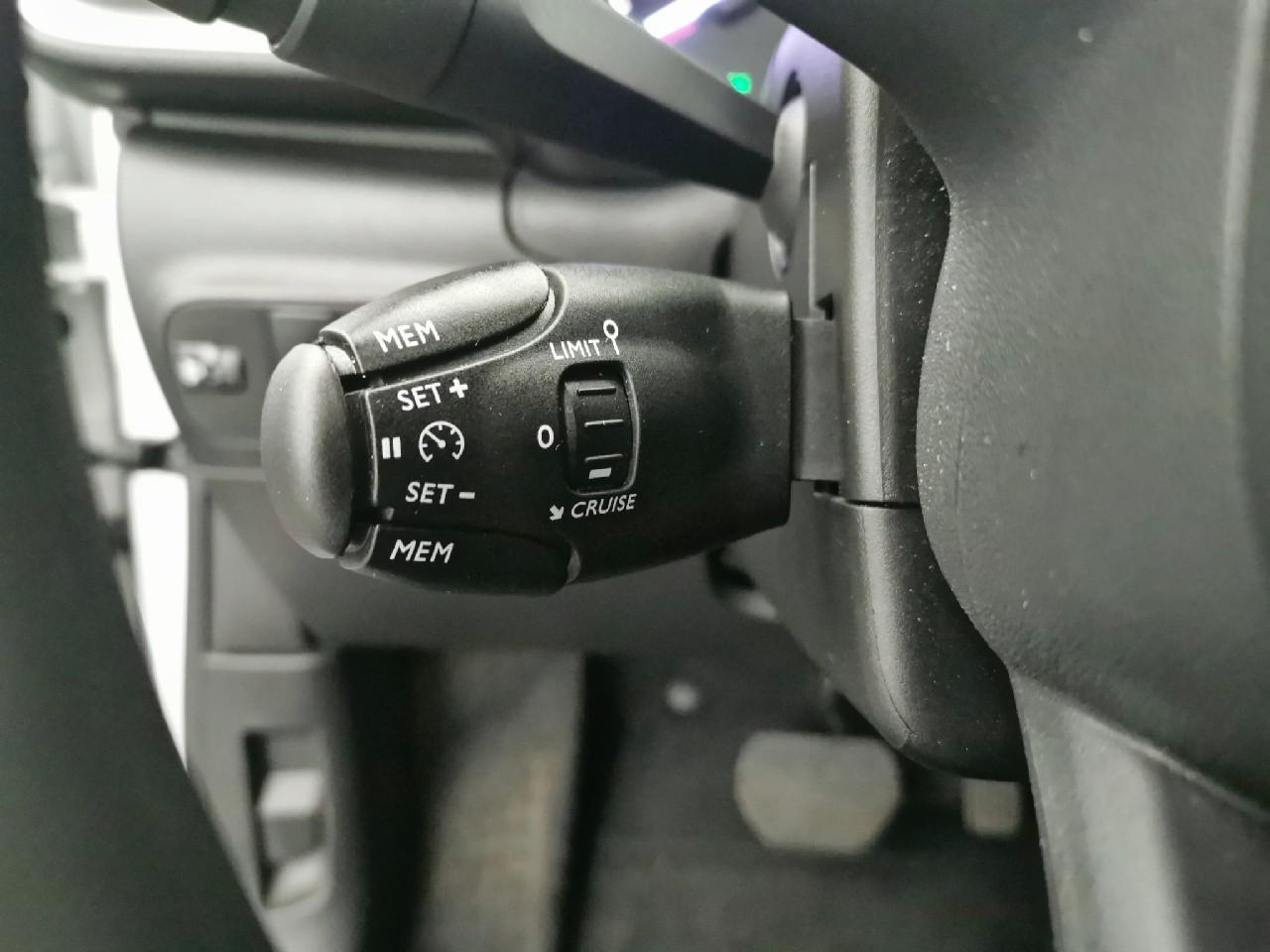 Citroën C3 puretech 110 s&s eat6 shine — photo 19
