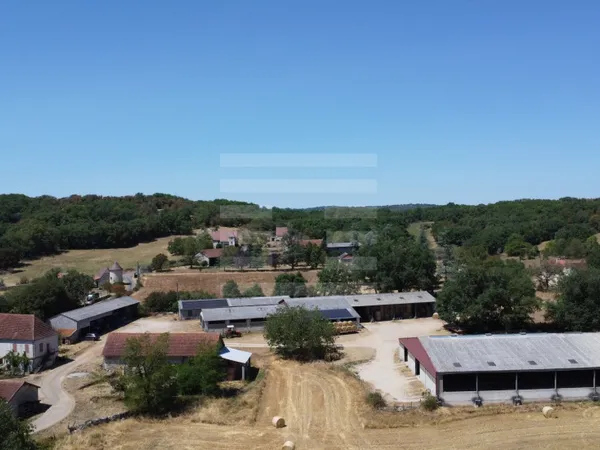 Exploitation laitière 9 pièces 222 m²