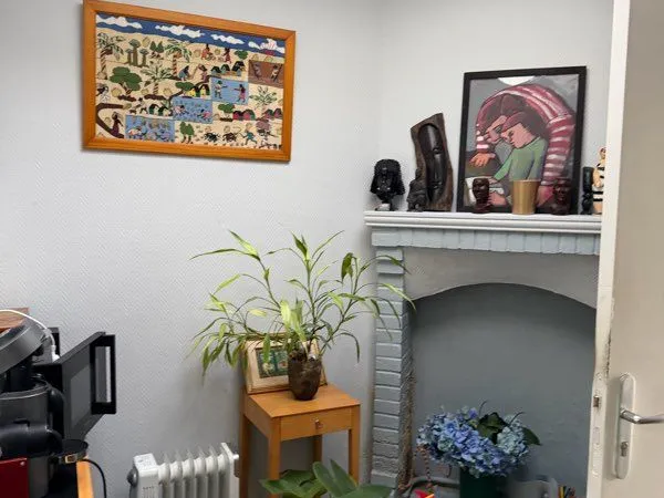 À louer anciennement Cabinet Medical et ideal pour psychothérapeutes ostéopathe ou toute activité li