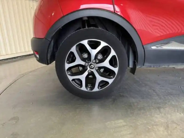 Renault Captur tce 150 fap edc — photo 38