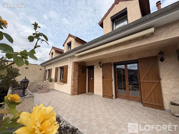 Maison 6 pièces 145 m²