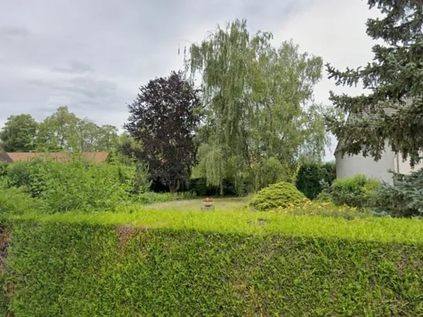 Terrain 838 m²