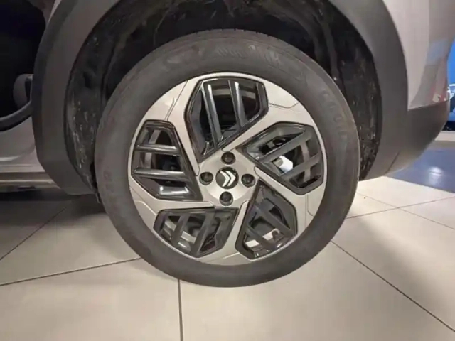 Citroën C4 1.2 puretech 130ch s&amp;s plus automatique — photo 3