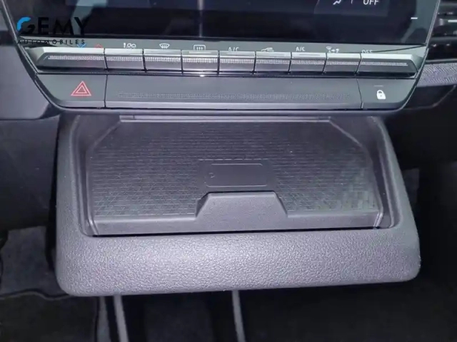 Renault Megane e-tech ev40 130ch standard charge — photo 35