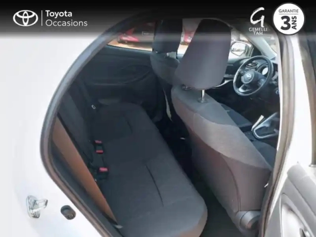 Toyota Yaris 116h design 5p my22 — photo 7