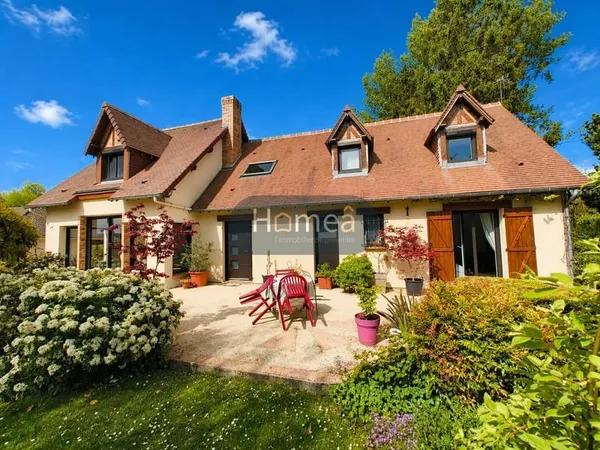 Propriété de 170m2 avec 4/5 chambres sur sous sol complet