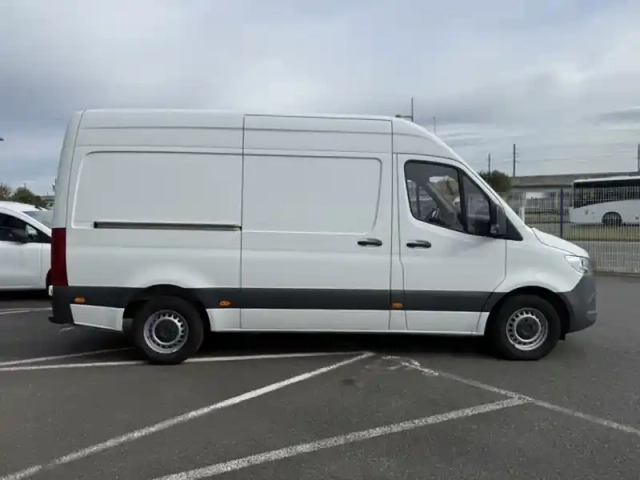 Mercedes Sprinter 311 cdi fourgon toit sureleve standard — photo 5