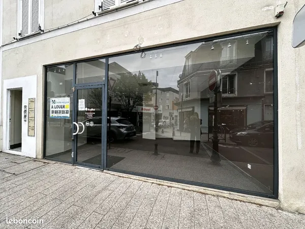 Local commercial 55 m² PALAISEAU