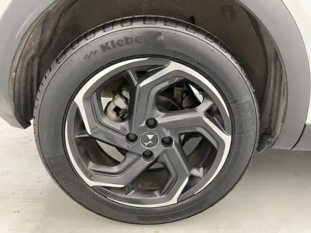 Peugeot 208 puretech 100 s&amp;s eat8 — photo 19