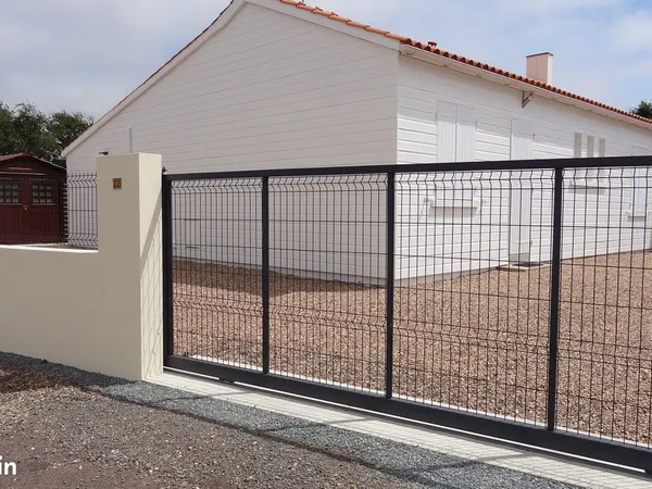 MAISON MEUBLE 880 Charges comprises