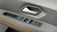 Dacia Sandero 1.0 TCe 90ch Stepway Confort — photo 19