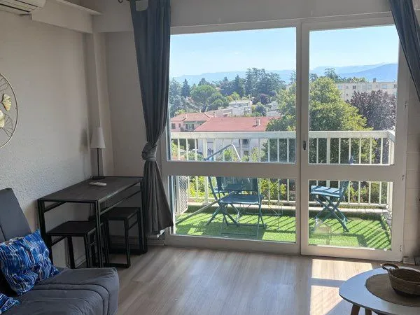 🏡 à louer - studio meublé - balcon - parking - vue vercors