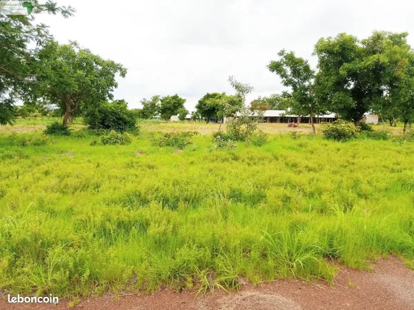 Vente | Terrain constructible | 428 m² | La Motte-d'Aigues