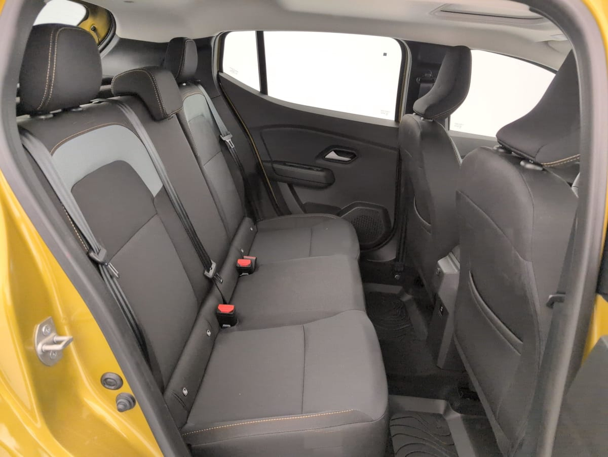 Dacia Sandero — photo 10