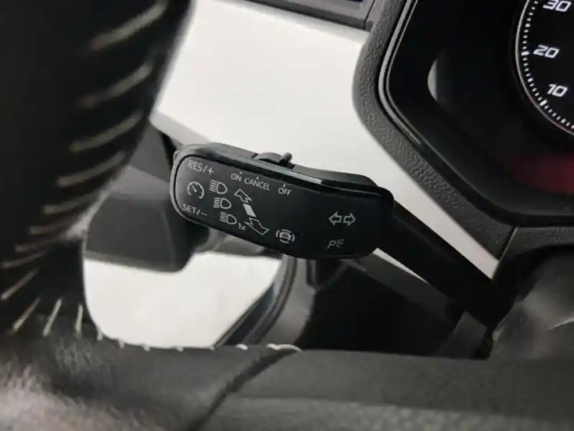 Seat Arona 1.0 ecotsi 95 ch start/stop bvm5 xcellence — photo 26