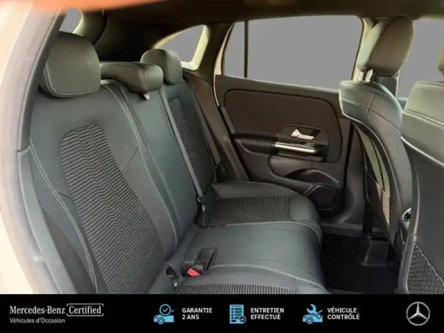 Mercedes Gla 200 d progressive line — photo 16