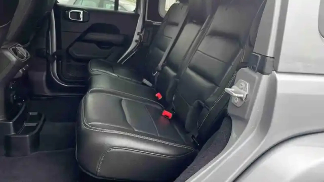 Jeep Wrangler unlimited 2.2 l multijet adblue 200 ch 4x4 bva8 — photo 11