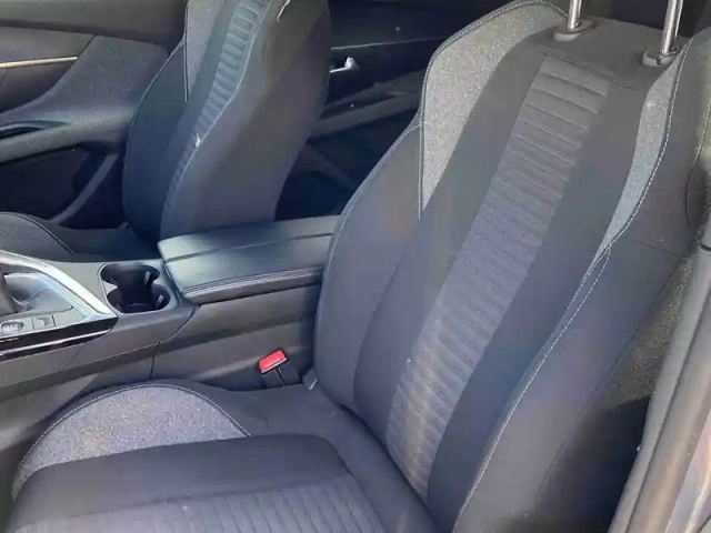 Peugeot 5008 1.2 puretech 130ch s&amp;s style — photo 11