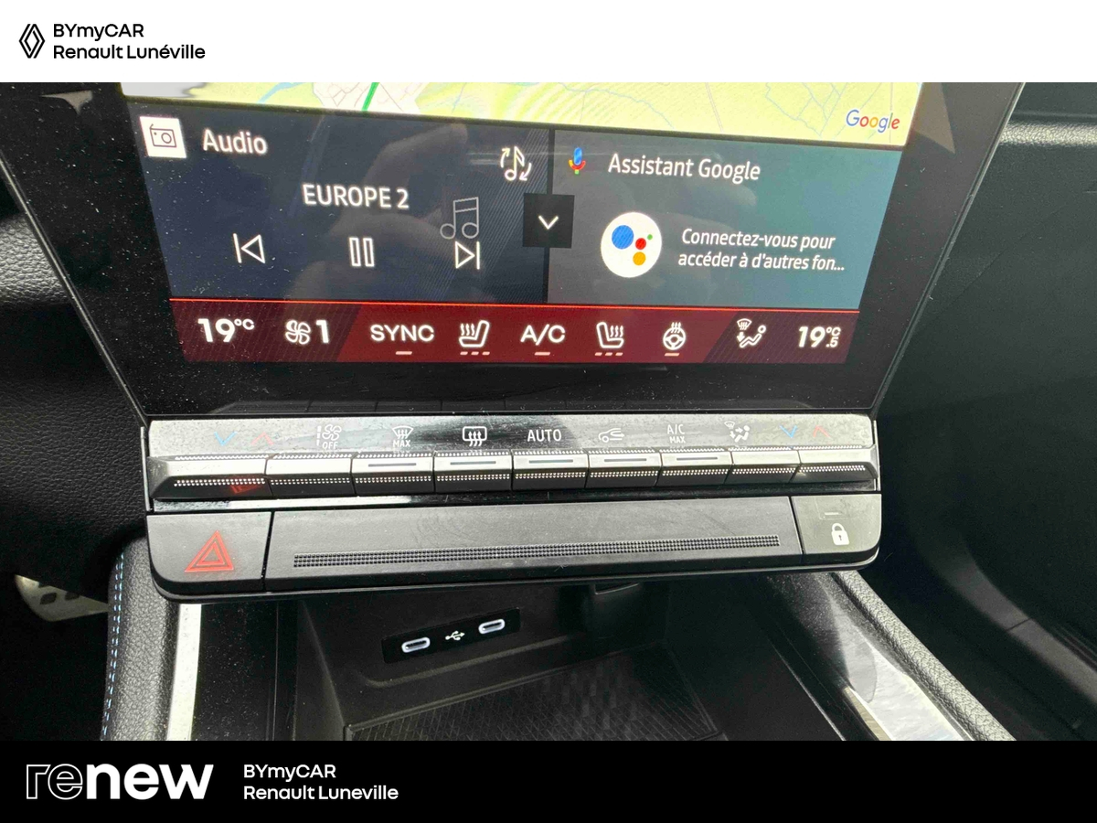 Renault Austral full hybrid E-Tech 200 ch — photo 16