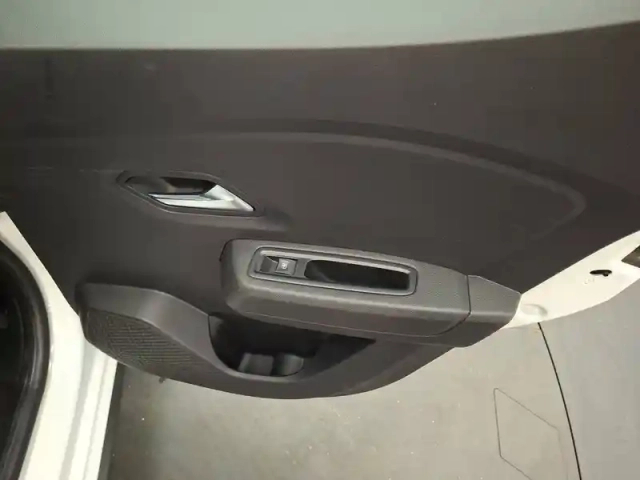 Dacia Sandero eco-g 100 — photo 22