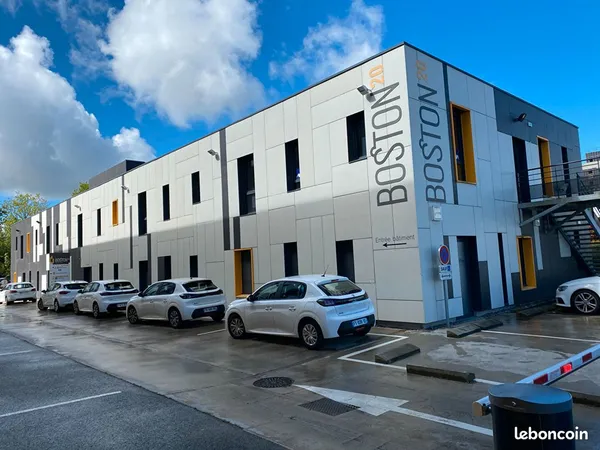Bureaux 129 m² LA ROCHE SUR YON