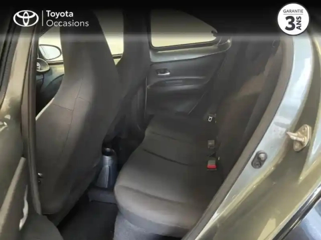 Toyota Aygo x 1.0 vvt-i 72ch design s-cvt — photo 12