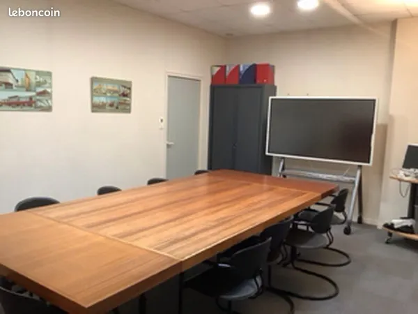 Bureaux 194 m²