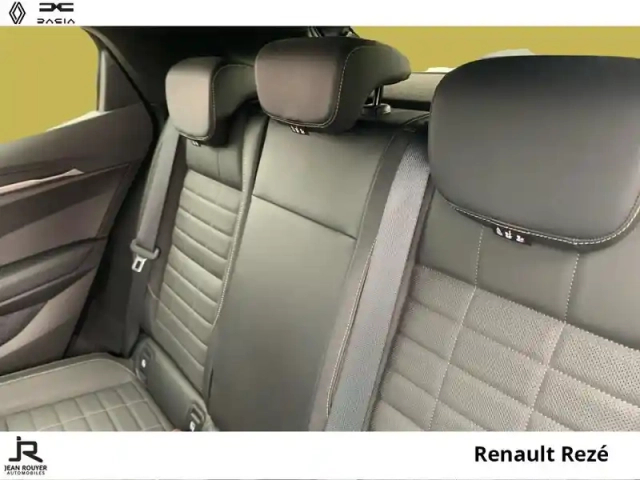 Renault Megane e-tech electric ev60 220ch iconic super charge -b — photo 4