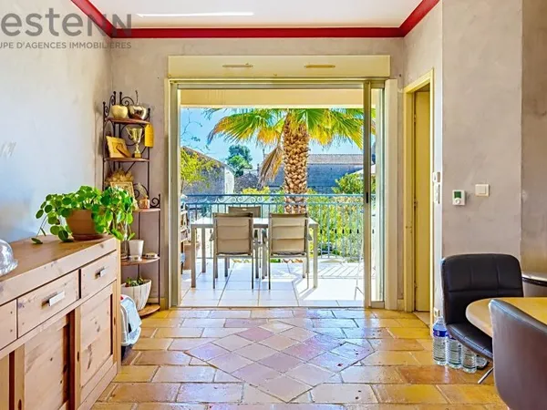 Duplex de charme avec terrasse, jardin et vue