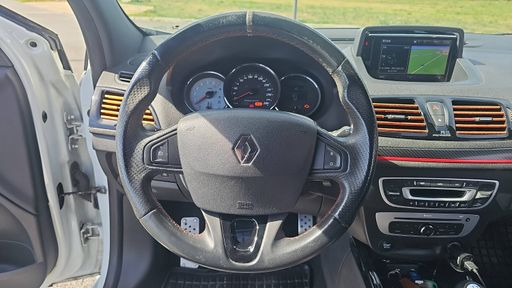 Renault Megane RS 2.0 265.0 - N/A – 2015 – 144965 km – Essence – Boîte Manuelle — photo 38